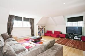 Flat 1, 53 55, Queens Avenue, Hornsey, London N10 3PE
