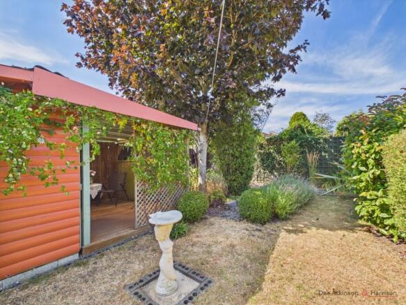 3 bed Semi-Detached for sale Image 6