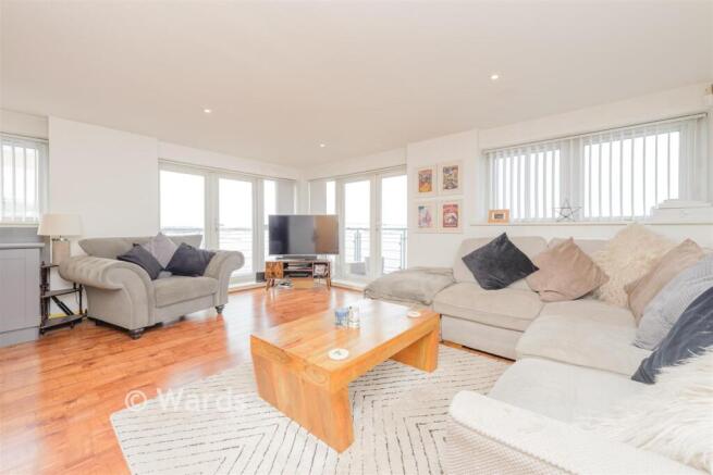 Lounge/Kitchen