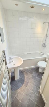 2 bed Terraced for sale Image 11
