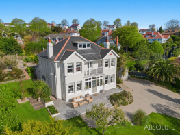 Marlow, Wheatridge Lane, Torquay TQ2 6RA