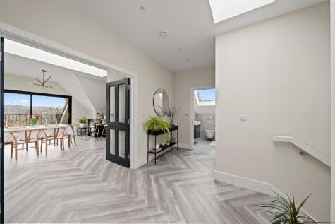 Woodcrest Road, Purley, Croydon(London Borough), CR8