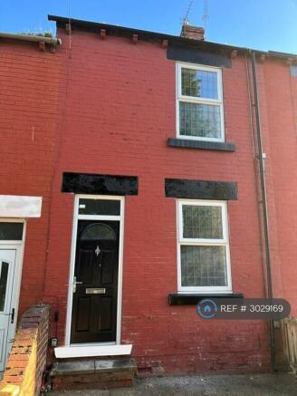 3 bed Terraced to rent Image 6