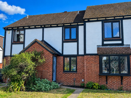 Kings Chase, East Molesey, KT8