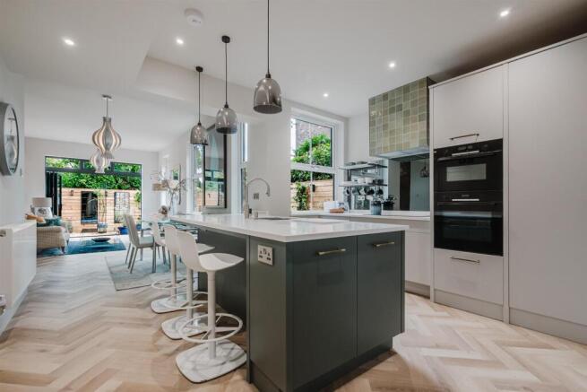 Live In Dining Kitchen
