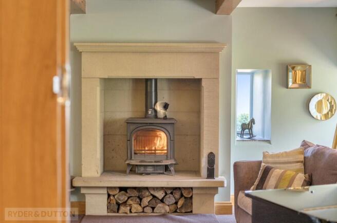7 bed Detached for sale Image 10