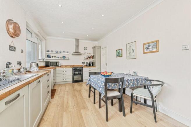 3 bed Detached Bungalow for sale Image 8