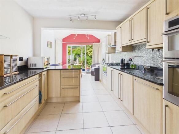 Kitchen / Dining Room