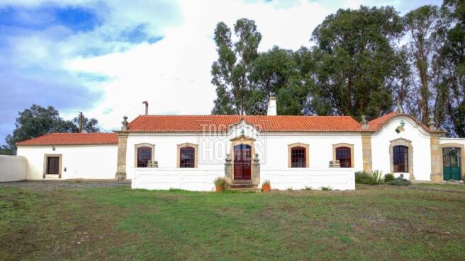 Front of Manor House