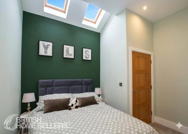 3 bed Apartment for sale Image 8