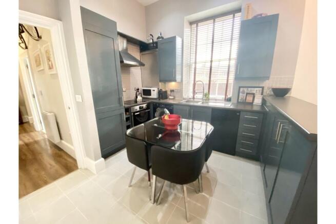 Lounge / Kitchen