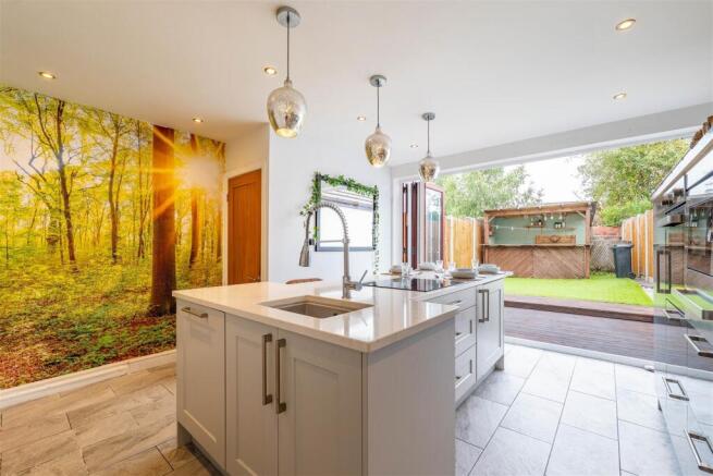 Kitchen/Dining Room