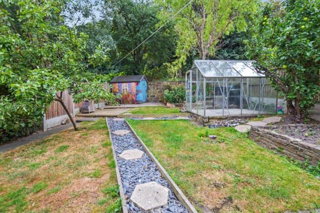 3 bed Semi-Detached for sale Image 9