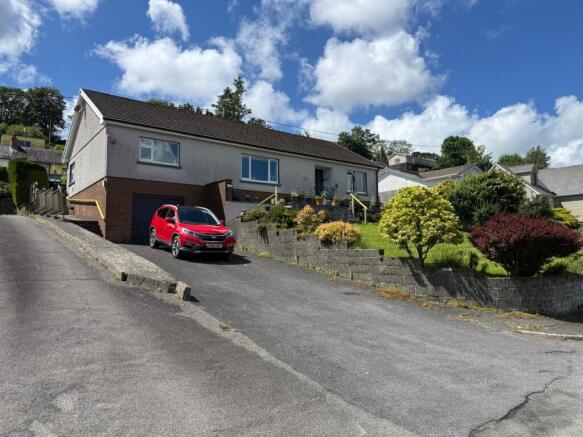 Well Street, Llandysul, SA44 photo 4