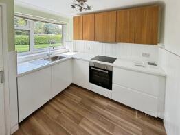 20, Rowans Park, Lymington SO41 9GD