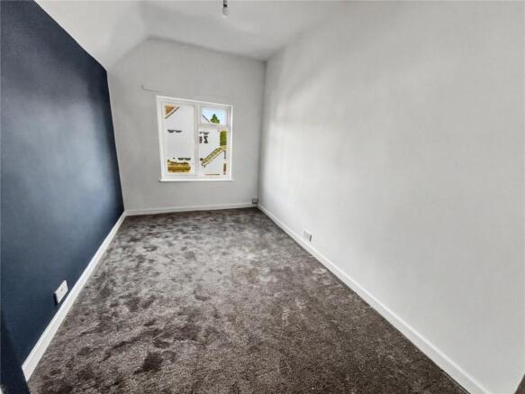 3 bed Terraced to rent Image 6