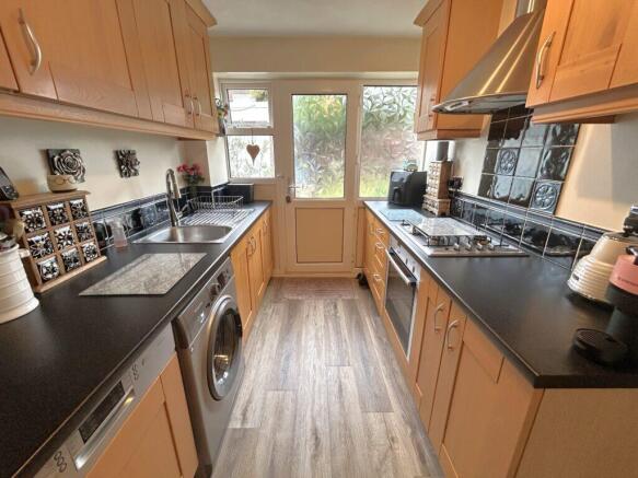 3 bed Detached for sale Image 10