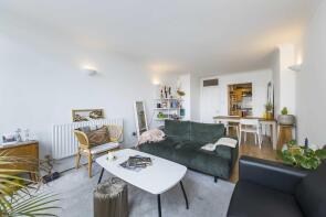 Flat 3, 2, Bath Street, London EC1V 9DX