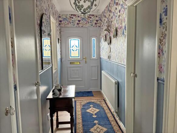 Kilmar Way 27 - Entrance Hall 1.jpg