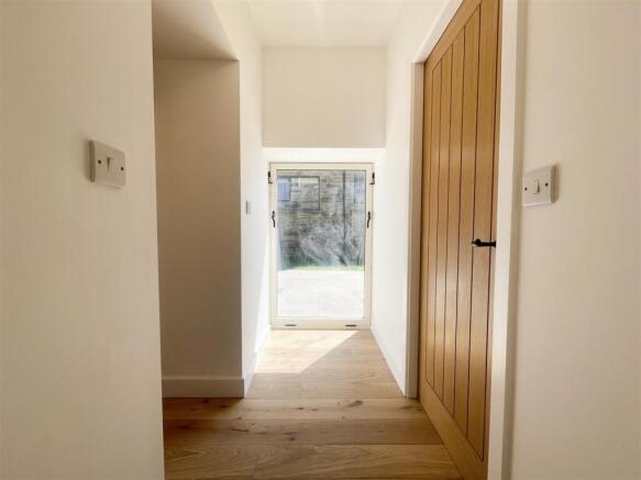 3 bed Barn Conversion to rent Image 6