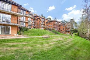 3, Dorin Court, Landscape Road, Warlingham CR6 9JT