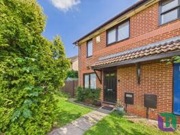 36, Boxberry Gardens, Walnut Tree, Milton Keynes MK7 7EW