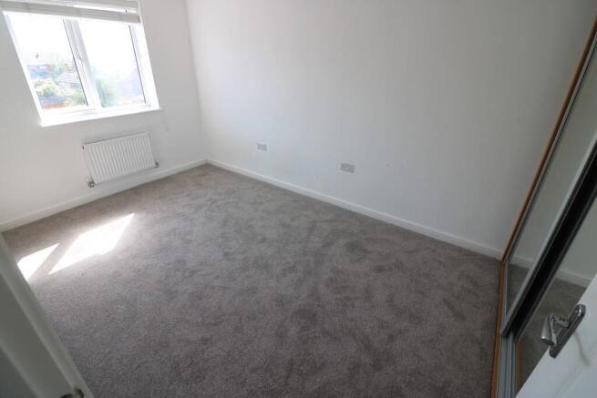 3 bed Semi-Detached to rent Image 11
