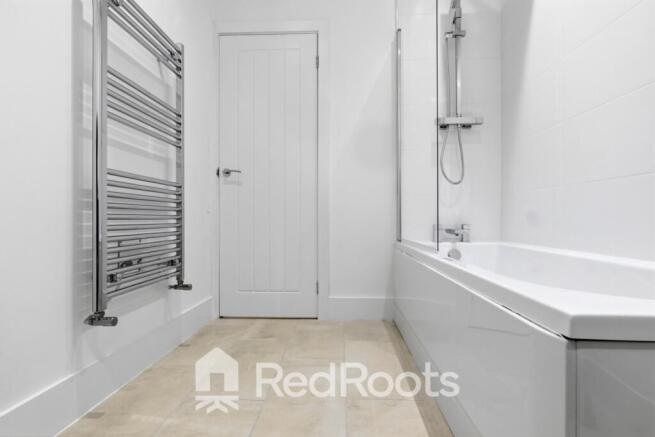 3 bed Semi-Detached for sale Image 12