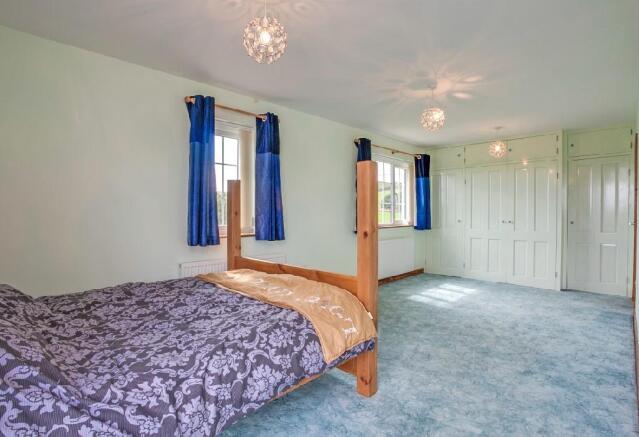 Master Bedroom 2.jpg