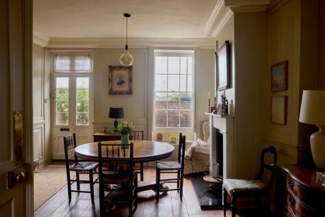 Kew Foot Road, London TW9