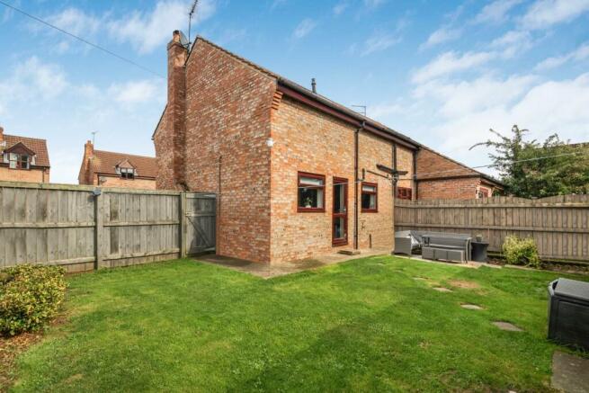 3 Hymers Close2.jpg