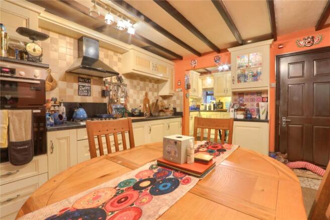 4 bed Terraced for sale Image 6
