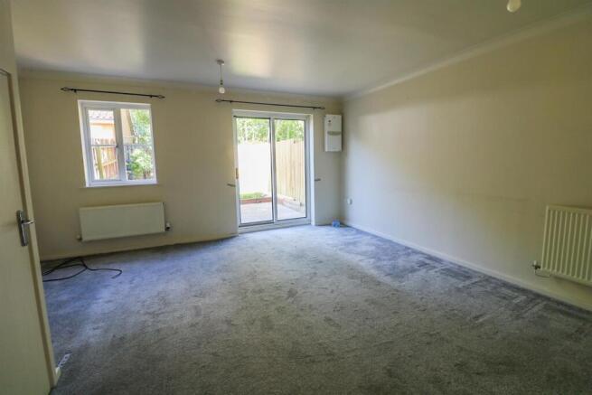 Thurlow Close, Saxmundham photo 4