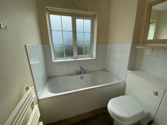 Bathroom.jpg