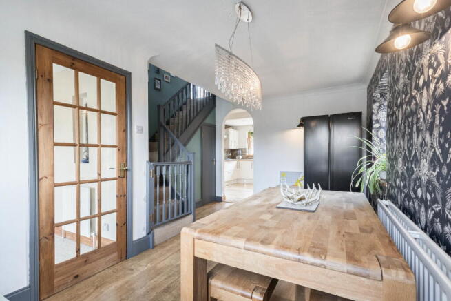 4 bed Detached for sale Image 8