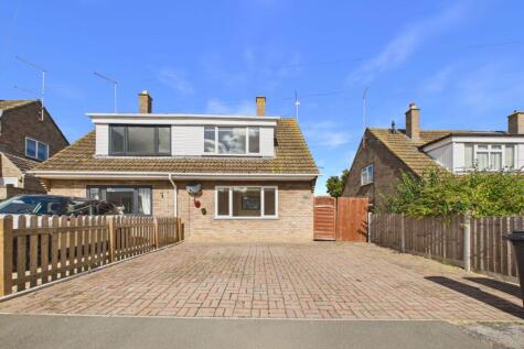Latham Road, Oundle, Peterborough, Northamptonshire, PE8