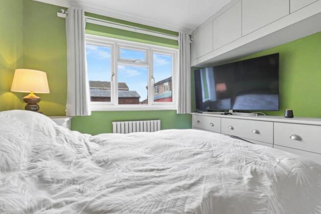 2 bed Semi-Detached Bungalow for sale Image 7