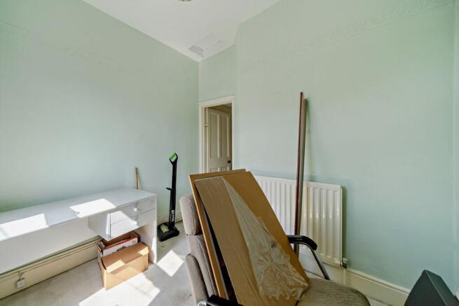 3 bed Terraced for sale Image 12