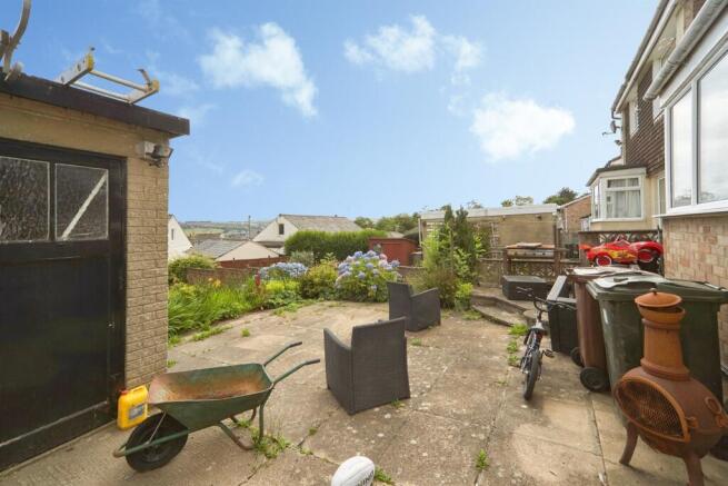 3 bed Semi-Detached for sale Image 4
