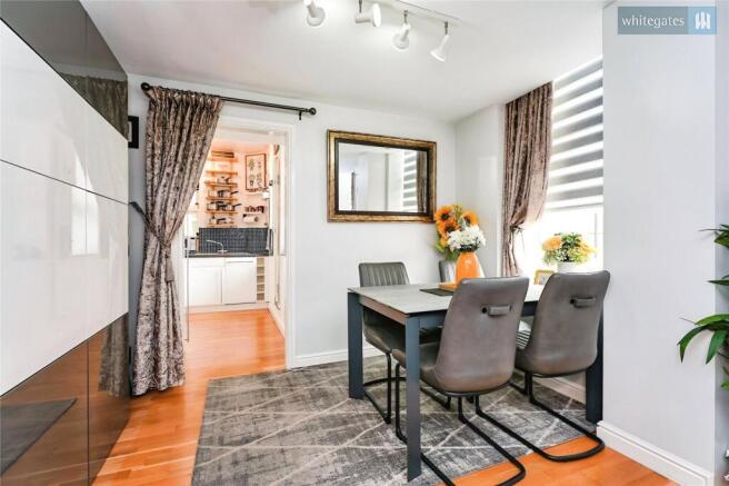 2 bed Apartment for sale Image 5