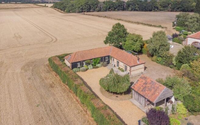 1 Crow Hall Barns