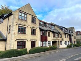 Flat 7, Palestra Lodge, The Waterloo, Cirencester GL7 2PZ