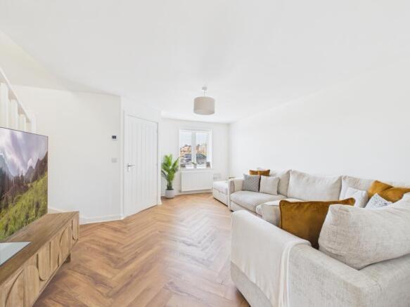 3 bed Semi-Detached for sale Image 8