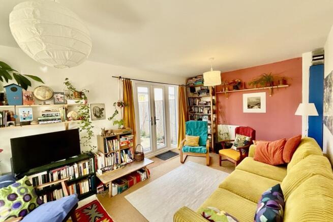 3 bed Semi-Detached for sale Image 6