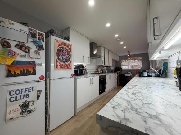 Call 02920 668585 to secure your viewing _2