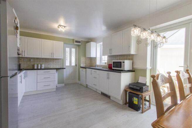 5 Tansley Road_15.jpg