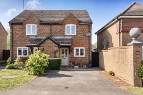 2, Parnell Close, Maidenbower, Crawley RH10 7QZ