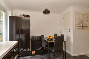 295, Highview, Vigo, Gravesend DA13 0UY