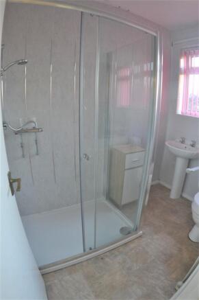 1 bed Bungalow to rent Image 7