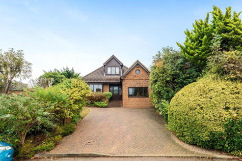 Dunsmore Close, Bushey, WD23
